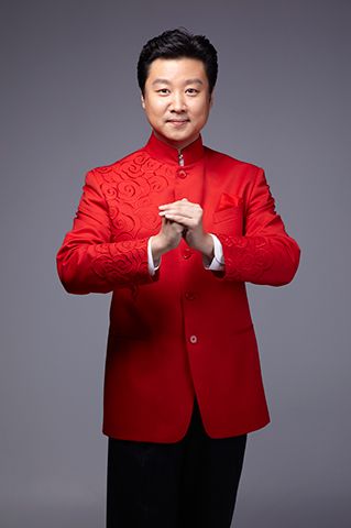 2016北京卫视春晚主持人:曹一楠图片