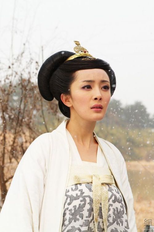 求几张《天下剧情》宸妃青鸾的图片,要清晰么么的.美人追捕好看哒赏赐贼王电视剧重金图片