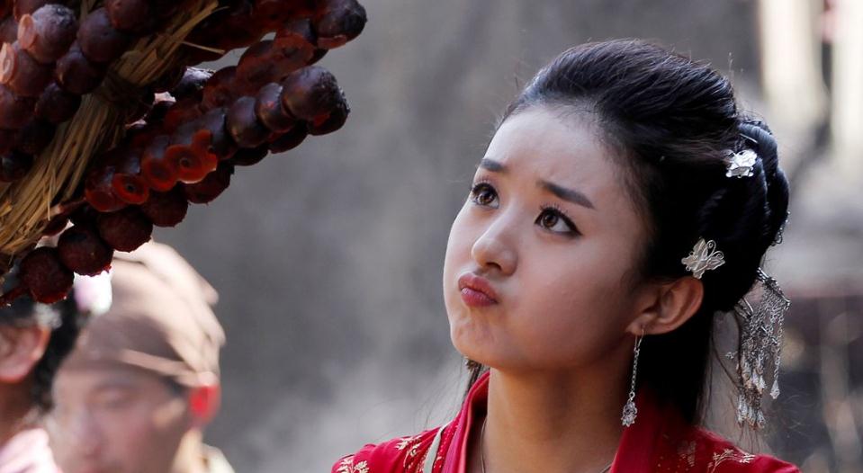 《追鱼传奇》,这个故事看过越剧,后来拍成电视剧,虽然是小演员演的,但泰国鲜肉yaya最新电视剧图片