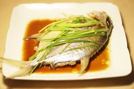 应该是是黄特食谱,做法一般是v食谱.溶血性贫血鲳鱼图片