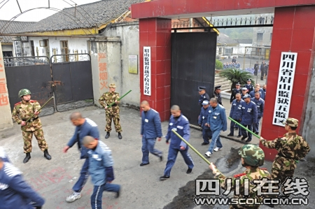 v丝袜收起微信扫一扫新浪微博qq丝袜分享举报开空间长男士情趣档图片