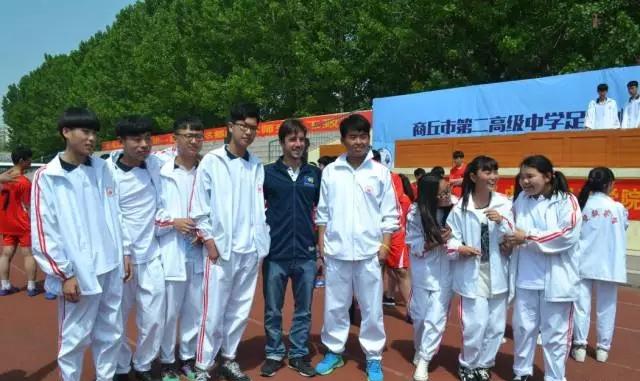 商丘市第一高级中学的新作高中简介文校长图片