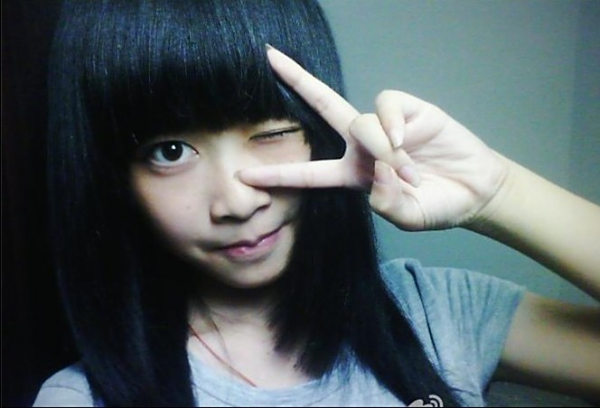 谁有漂亮13岁女生女孩不要假的要真的照片墙纸漫画图片