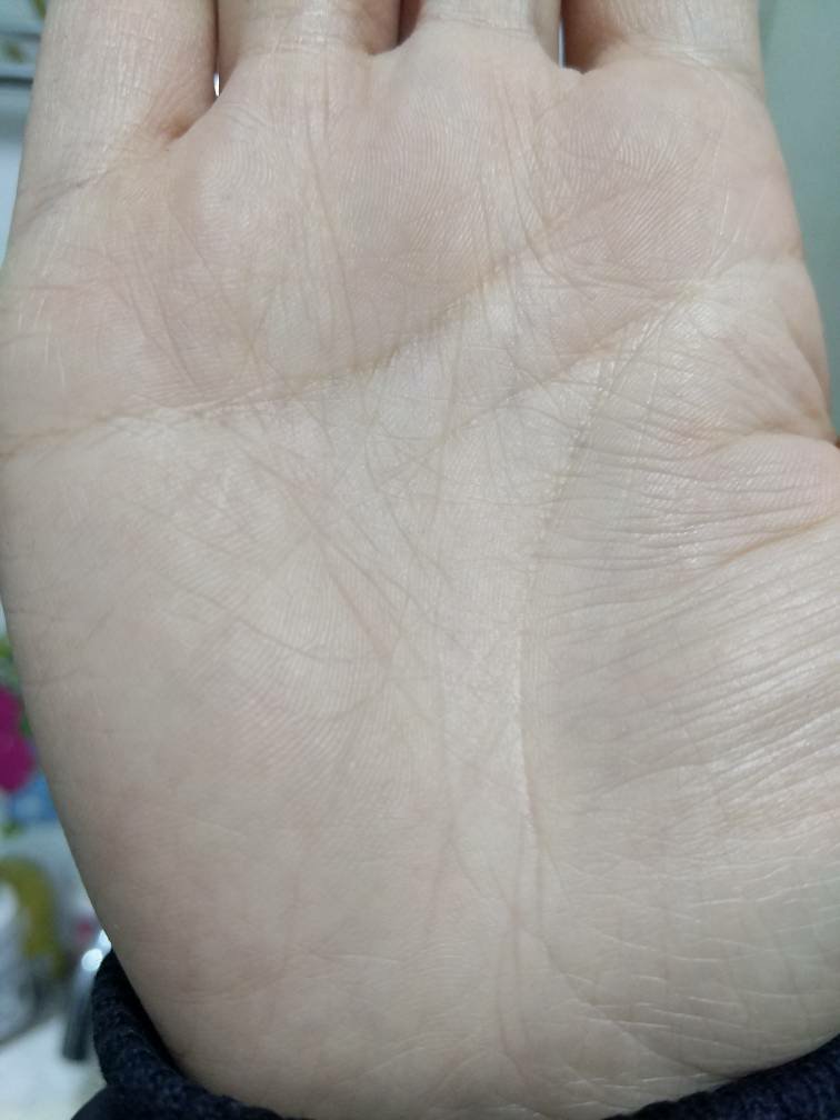 有人说我婚姻线分叉会二婚,有会看的大神吗?帮忙指点下.
