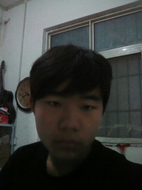 今天跟自己最好的朋友谈心,我说我想读表演当明星,他直接说我的长相不可能成明星,我说如果我瘦下来会不