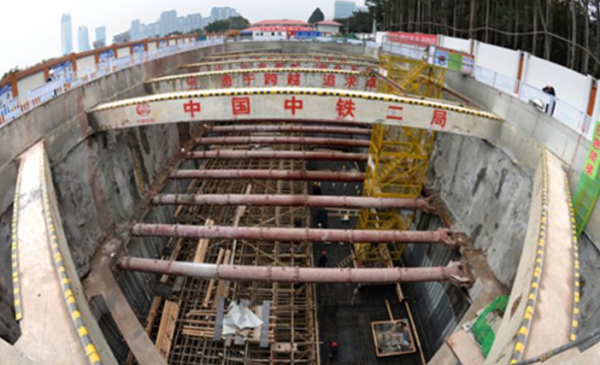 【西藏天路股票】个股下跌中换手率很高是为什么?