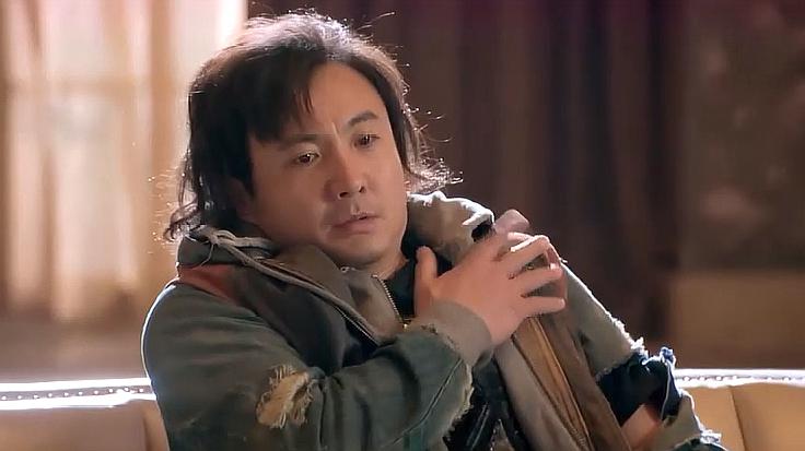 《西虹市首富》是由闫非,彭大魔编剧兼执导,沈腾,宋芸桦,张一鸣,常远