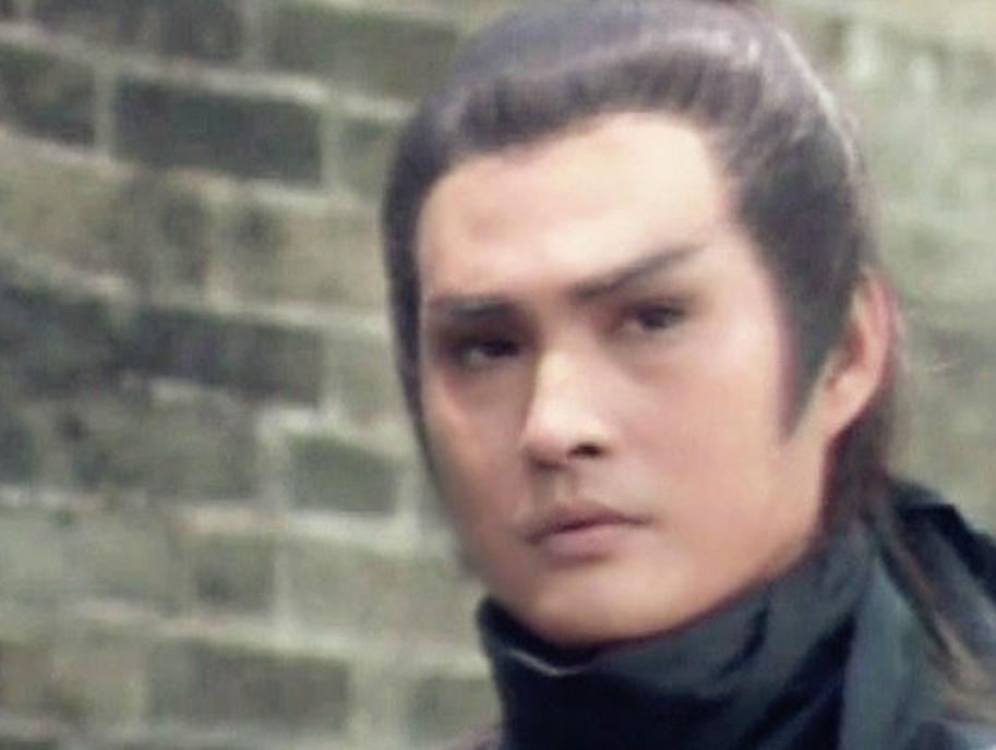昔年百晓生《兵器谱》排名第四,嵩阳铁剑郭嵩阳的堂弟,嵩阳铁剑的传人