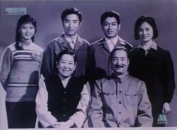 《瞧这一家子》电影剧照