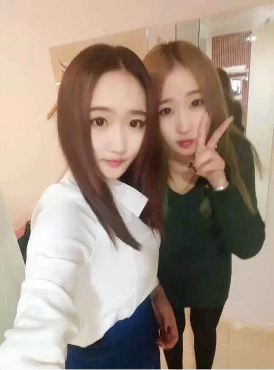 和我闺蜜高潮吧吧 更喜欢谁