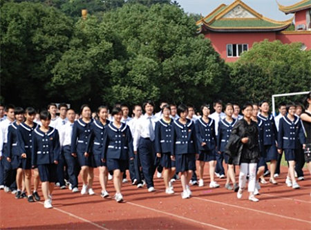 昆山中学校服