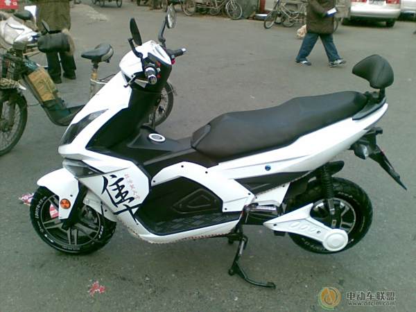 ae51f3deb48f8c54cd13caae3a292df5e1fe7f6a.jpg